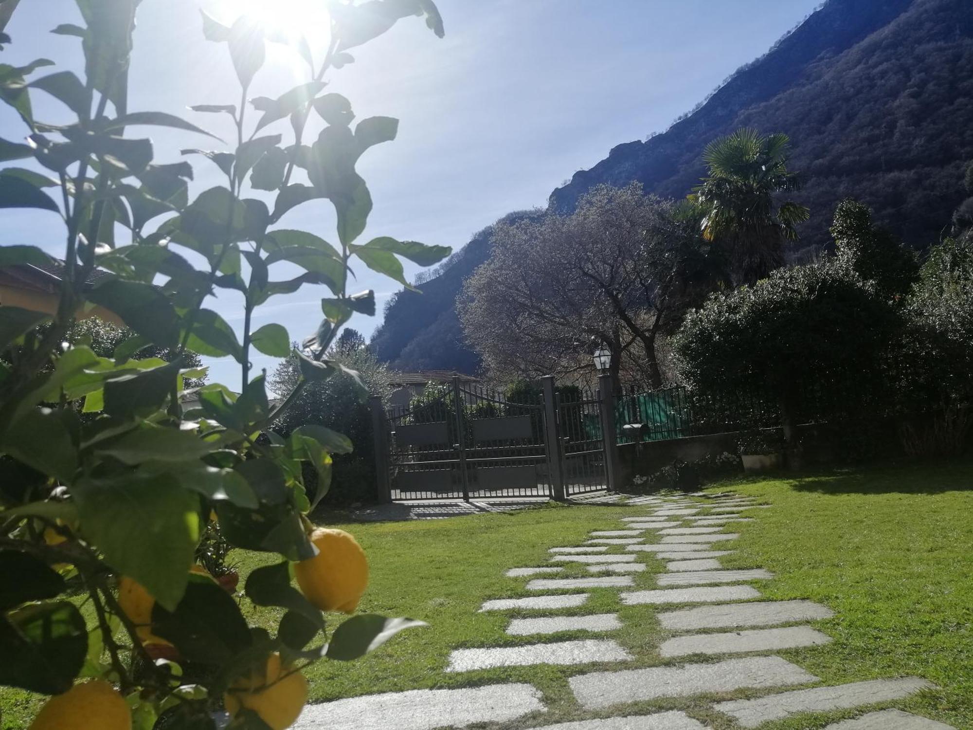 Art Music House Lake Como ดองโก ภายนอก รูปภาพ