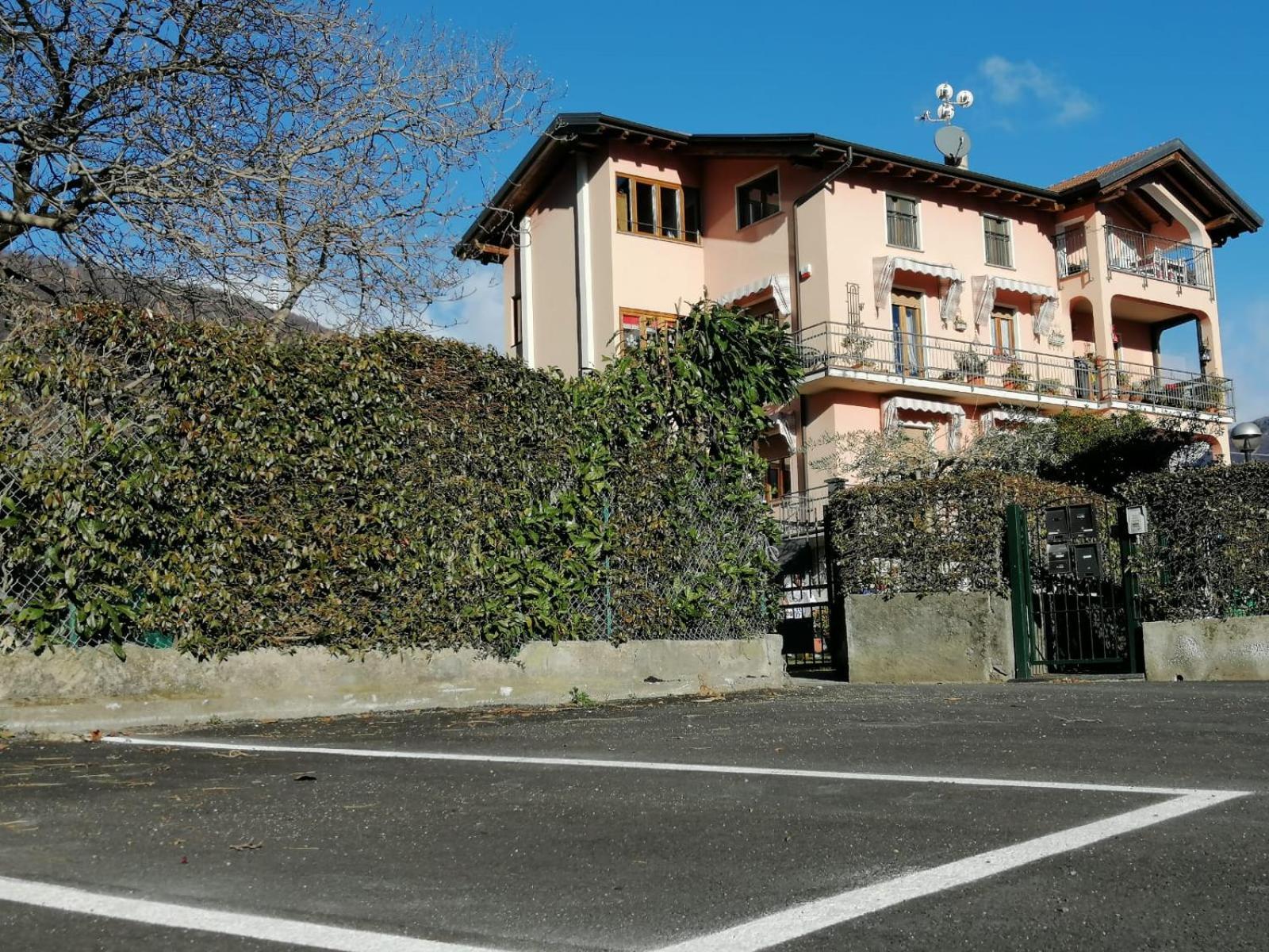 Art Music House Lake Como ดองโก ภายนอก รูปภาพ